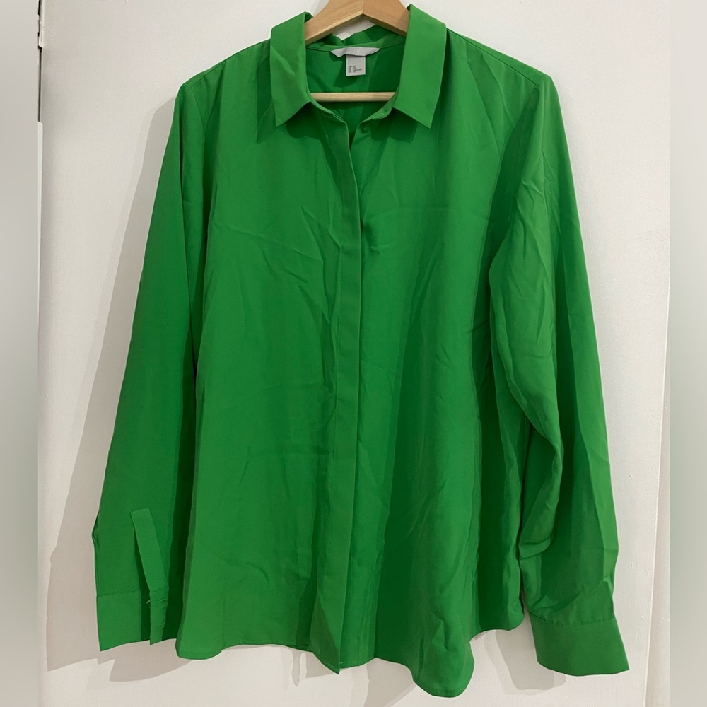 H&M flowy button front shirt